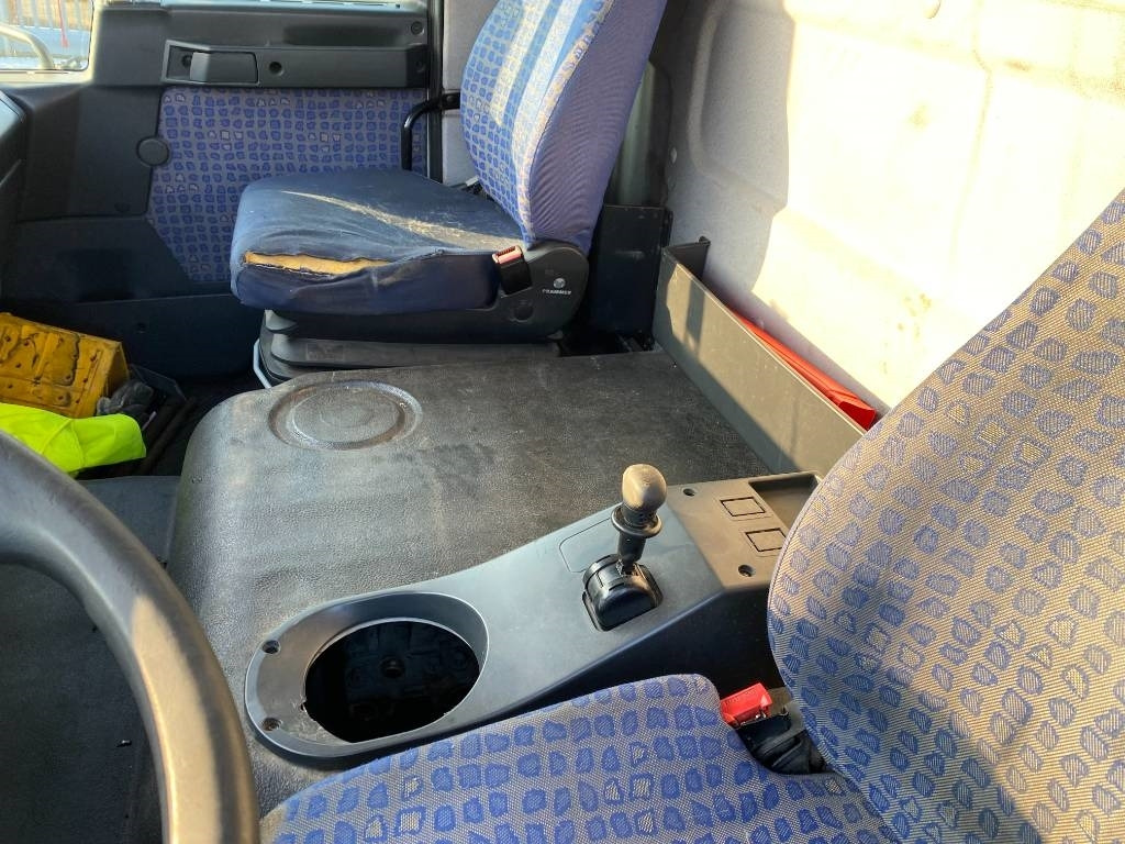 Camion fourgon MAN LE 220C a Réparer: photos 47