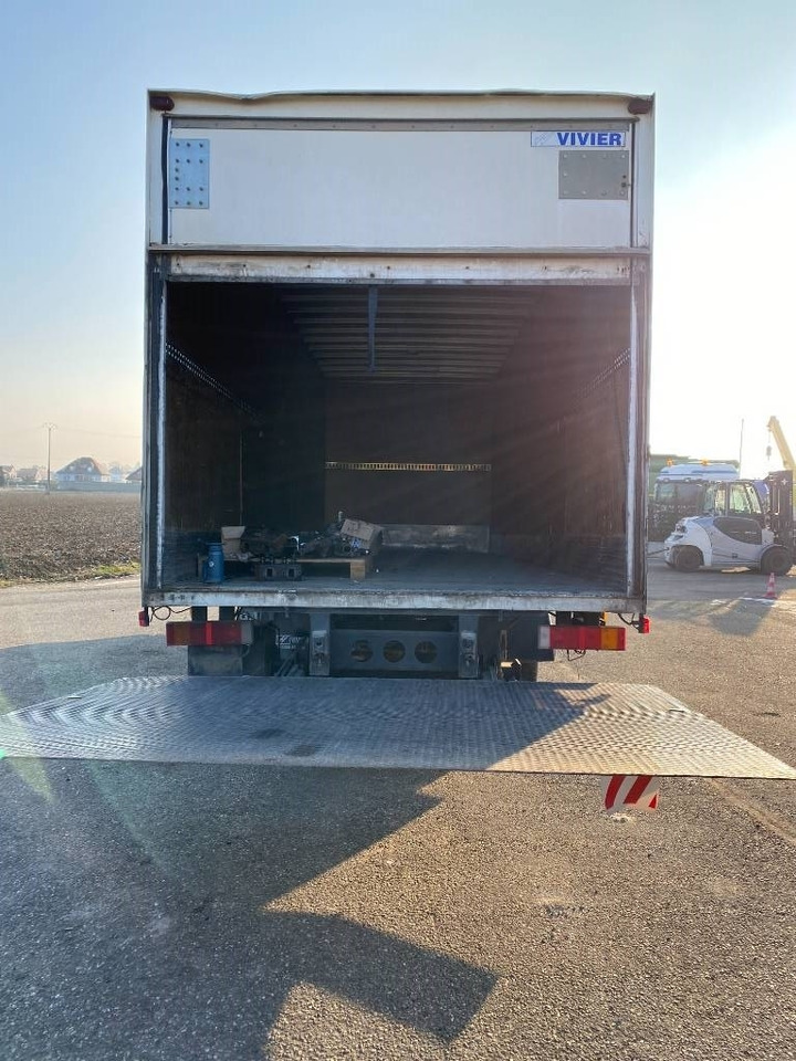 Camion fourgon MAN LE 220C a Réparer: photos 18