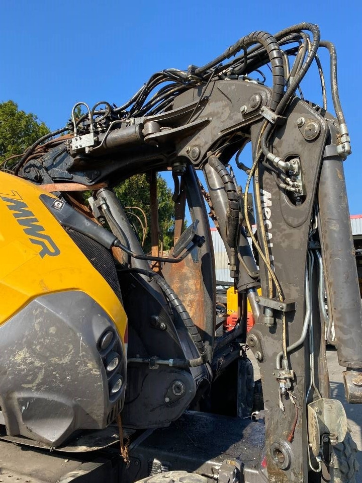 Pelle sur pneus Mecalac 7 MWR Origine Française endommagée: photos 35 Pelle sur pneus Mecalac 7 MWR Origine Française endommagée: photos 35