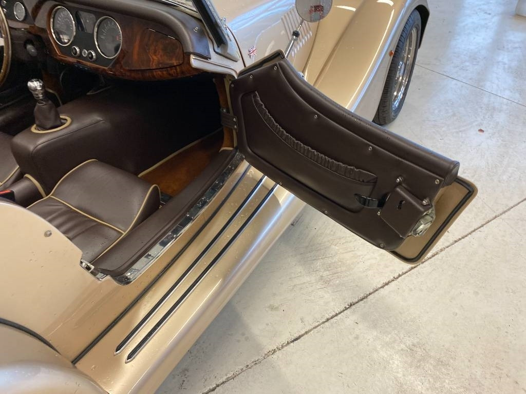 Voiture Morgan Roadster 3.7i/Ford V6 Boite manuelle endommagé: photos 36 Voiture Morgan Roadster 3.7i/Ford V6 Boite manuelle endommagé: photos 36