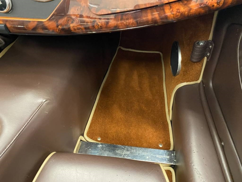 Voiture Morgan Roadster 3.7i/Ford V6 Boite manuelle endommagé: photos 47 Voiture Morgan Roadster 3.7i/Ford V6 Boite manuelle endommagé: photos 47