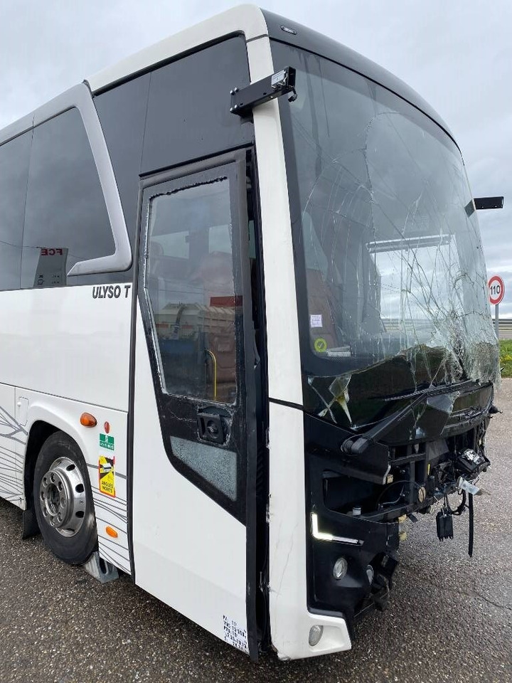 Bus interurbain Otokar ULYSO-T Cummins e6/316Ps endommagé: photos 23
