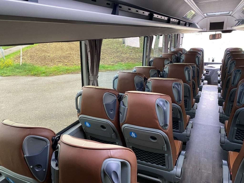 Bus interurbain Otokar ULYSO-T Cummins e6/316Ps endommagé: photos 26