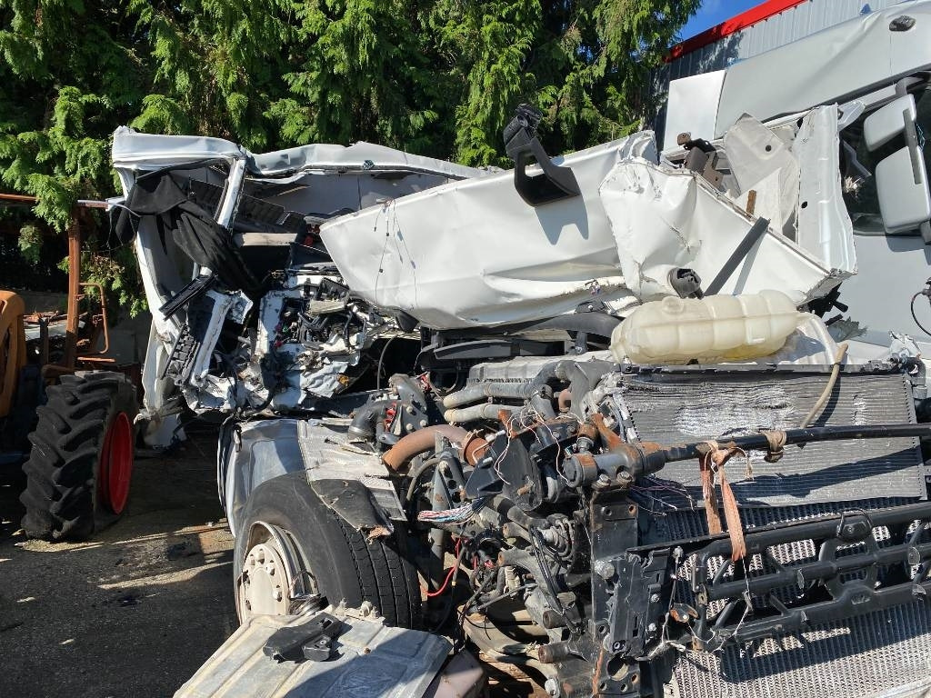 Renault T460 Vente en pièces détachée - Tracteur routier: photos 4 Renault T460 Vente en pièces détachée - Tracteur routier: photos 4