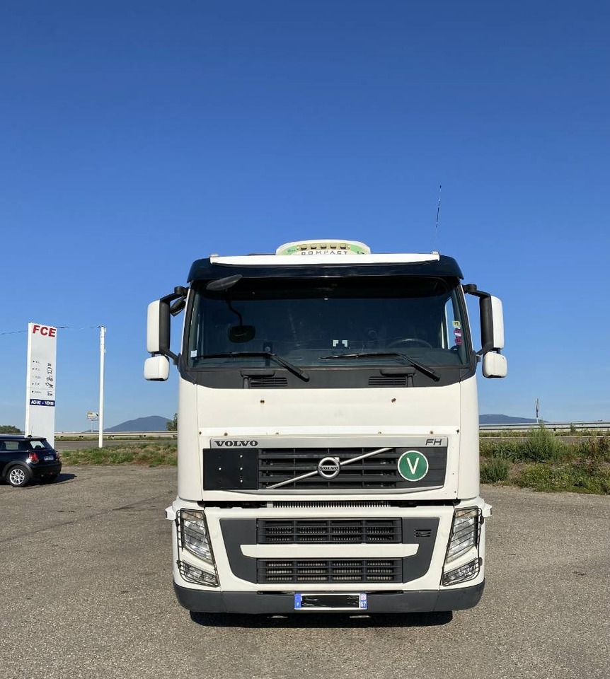 Volvo FH 540 Retarder / HIAB 1055E A réparer  - Tracteur routier: photos 4 Volvo FH 540 Retarder / HIAB 1055E A réparer  - Tracteur routier: photos 4