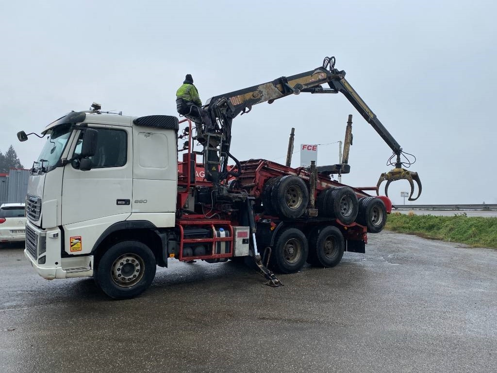 Volvo FH 660 RETARDER /DIEBOLT D2887 2017 endommagé - Camion grumier: photos 2 Volvo FH 660 RETARDER /DIEBOLT D2887 2017 endommagé - Camion grumier: photos 2