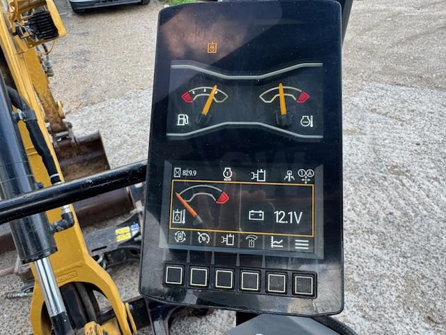 Cat CAT 301.7 CR - Pelle sur chenille: photos 4 Cat CAT 301.7 CR - Pelle sur chenille: photos 4