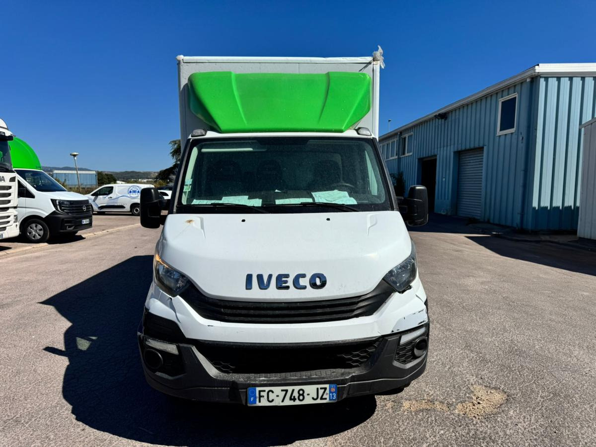 Iveco Daily 35C14 - Fourgon grand volume: photos 2 Iveco Daily 35C14 - Fourgon grand volume: photos 2