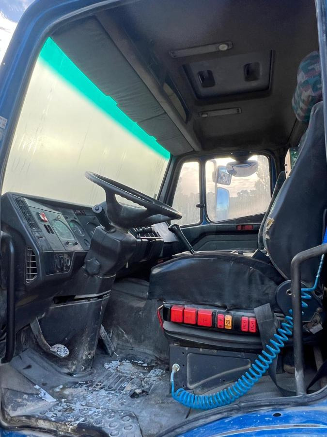 Mercedes 1835 - Camion pompe: photos 5 Mercedes 1835 - Camion pompe: photos 5