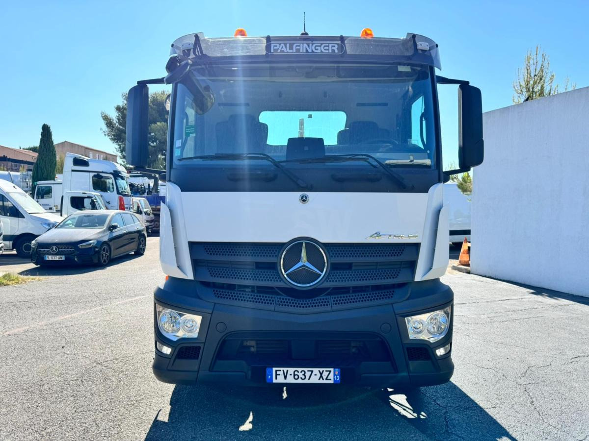 Mercedes Actros 2540 - Camion ampliroll: photos 2 Mercedes Actros 2540 - Camion ampliroll: photos 2