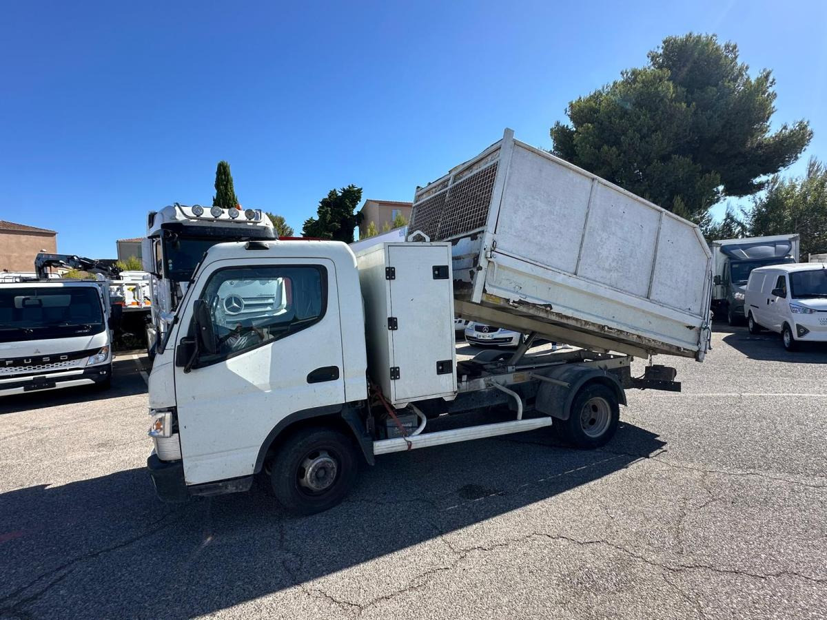 Mitsubishi Canter 35C13 - Utilitaire benne: photos 1 Mitsubishi Canter 35C13 - Utilitaire benne: photos 1
