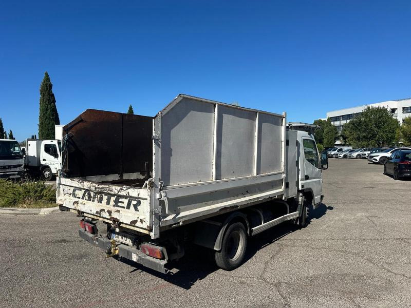 Mitsubishi Canter 35C13 - Utilitaire benne: photos 5 Mitsubishi Canter 35C13 - Utilitaire benne: photos 5