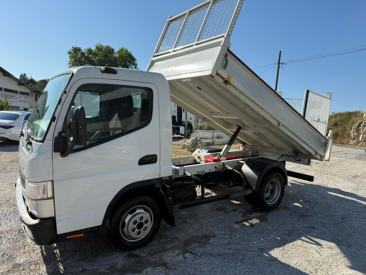 Mitsubishi Fuso Canter 3C15 - Utilitaire benne: photos 1 Mitsubishi Fuso Canter 3C15 - Utilitaire benne: photos 1