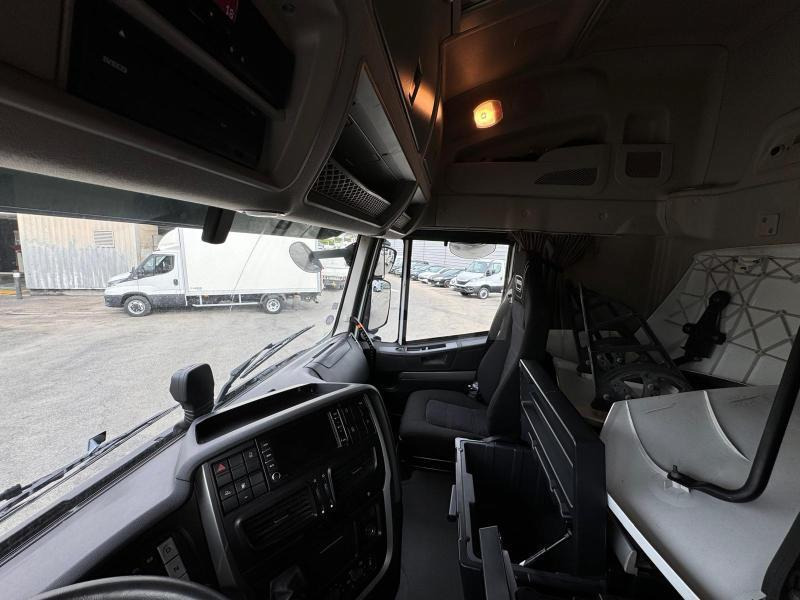 Tracteur routier Iveco STRALIS 460 MIX LNG/CNG: photos 10