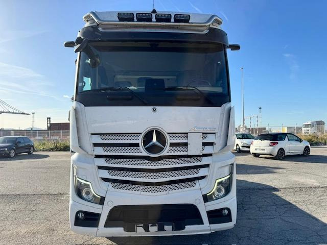 Mercedes ACTROS 1851 - Tracteur routier: photos 2 Mercedes ACTROS 1851 - Tracteur routier: photos 2