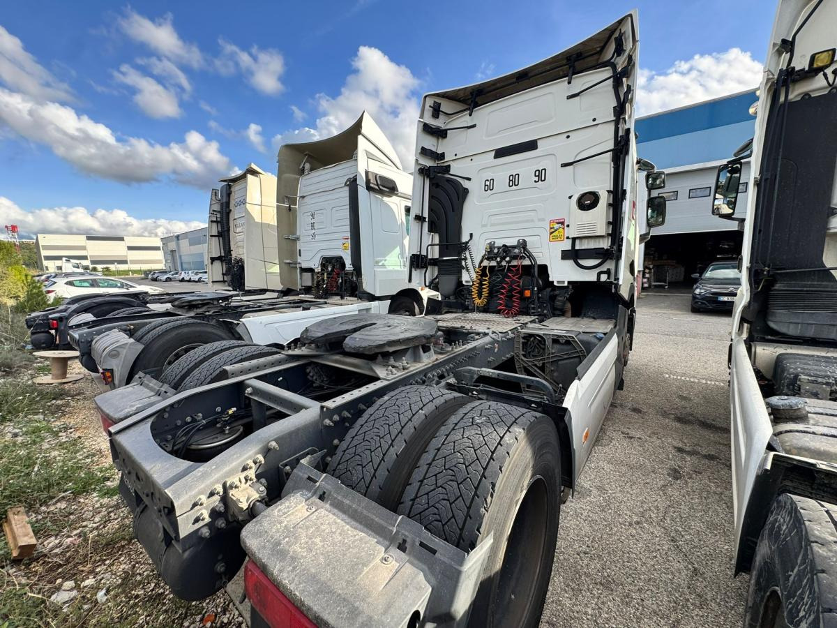 Renault T 460 - Tracteur routier: photos 3 Renault T 460 - Tracteur routier: photos 3