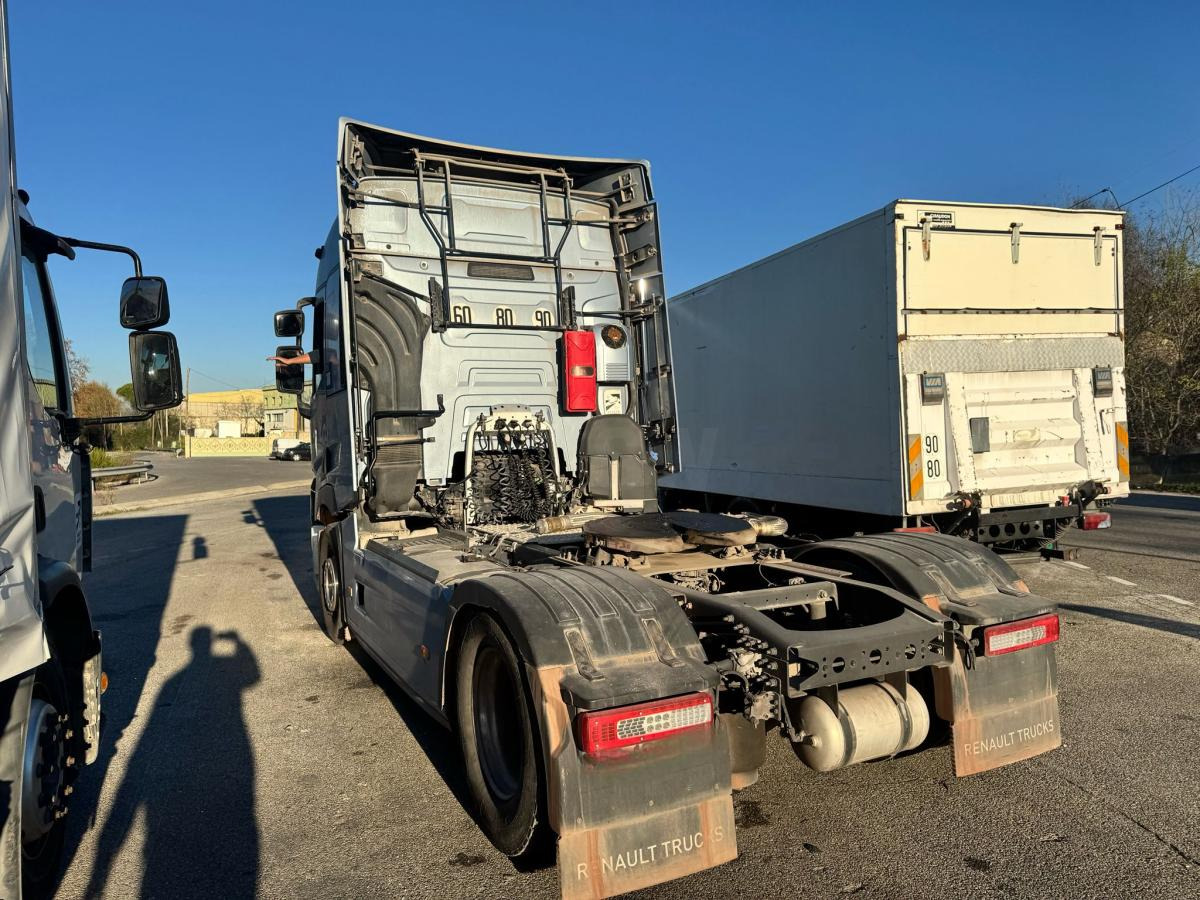 Renault T 480 - Tracteur routier: photos 4 Renault T 480 - Tracteur routier: photos 4