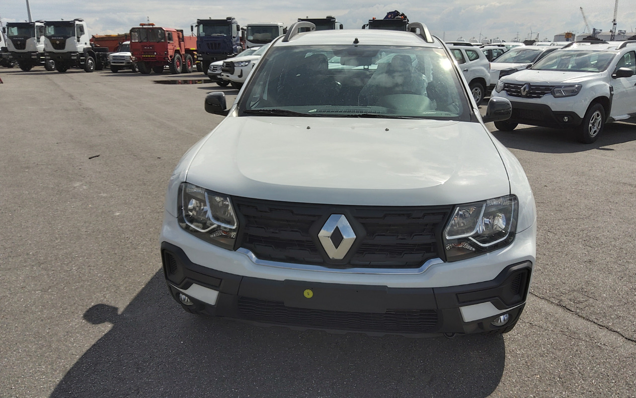 Renault Oroch Pick-up 4x2 1.6L Petrol Manual new model - Pick-up: photos 2 Renault Oroch Pick-up 4x2 1.6L Petrol Manual new model - Pick-up: photos 2