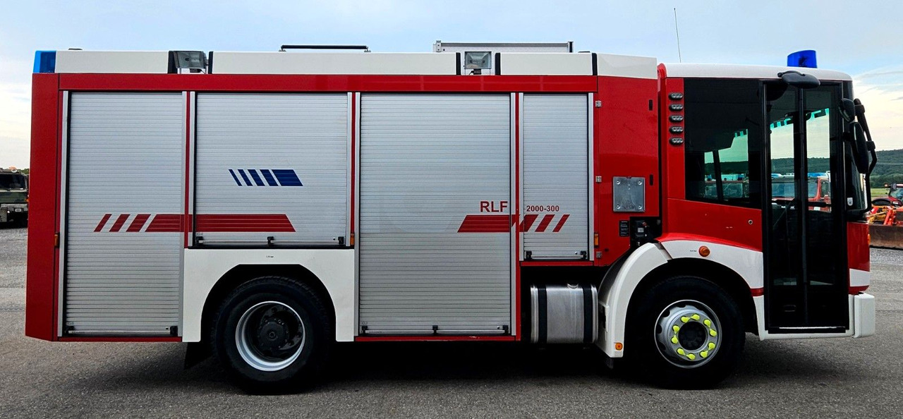 Mercedes-Benz 1829 Feuerwehr Ziegler RLF 2000/300 TLF Winde - Camion: photos 5 Mercedes-Benz 1829 Feuerwehr Ziegler RLF 2000/300 TLF Winde - Camion: photos 5