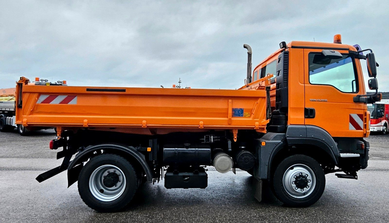 Camion benne MAN TGM 13.250 4x4 Euro5 Winterdienst: photos 21 Camion benne MAN TGM 13.250 4x4 Euro5 Winterdienst: photos 21