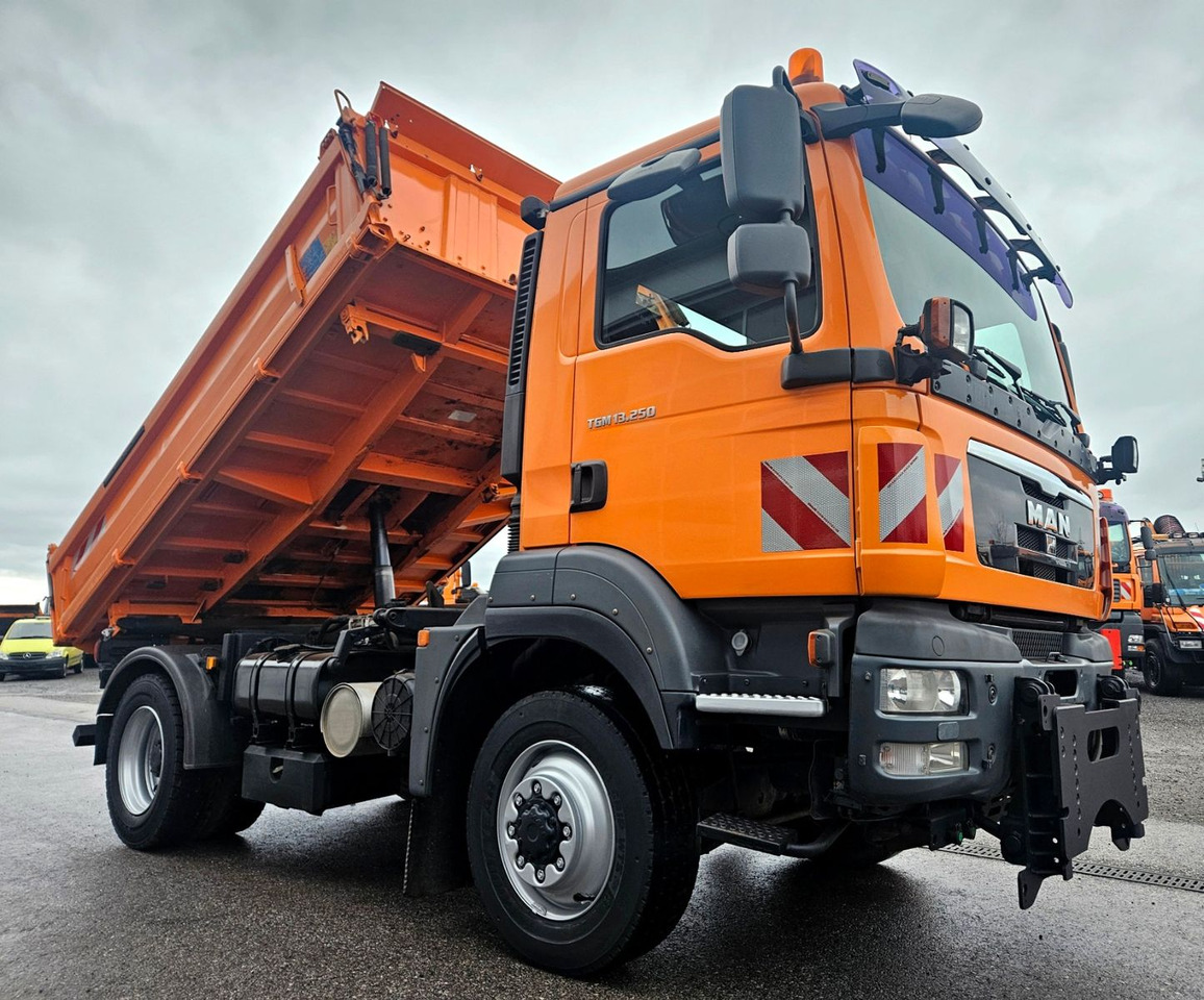 Camion benne MAN TGM 13.250 4x4 Euro5 Winterdienst: photos 14 Camion benne MAN TGM 13.250 4x4 Euro5 Winterdienst: photos 14