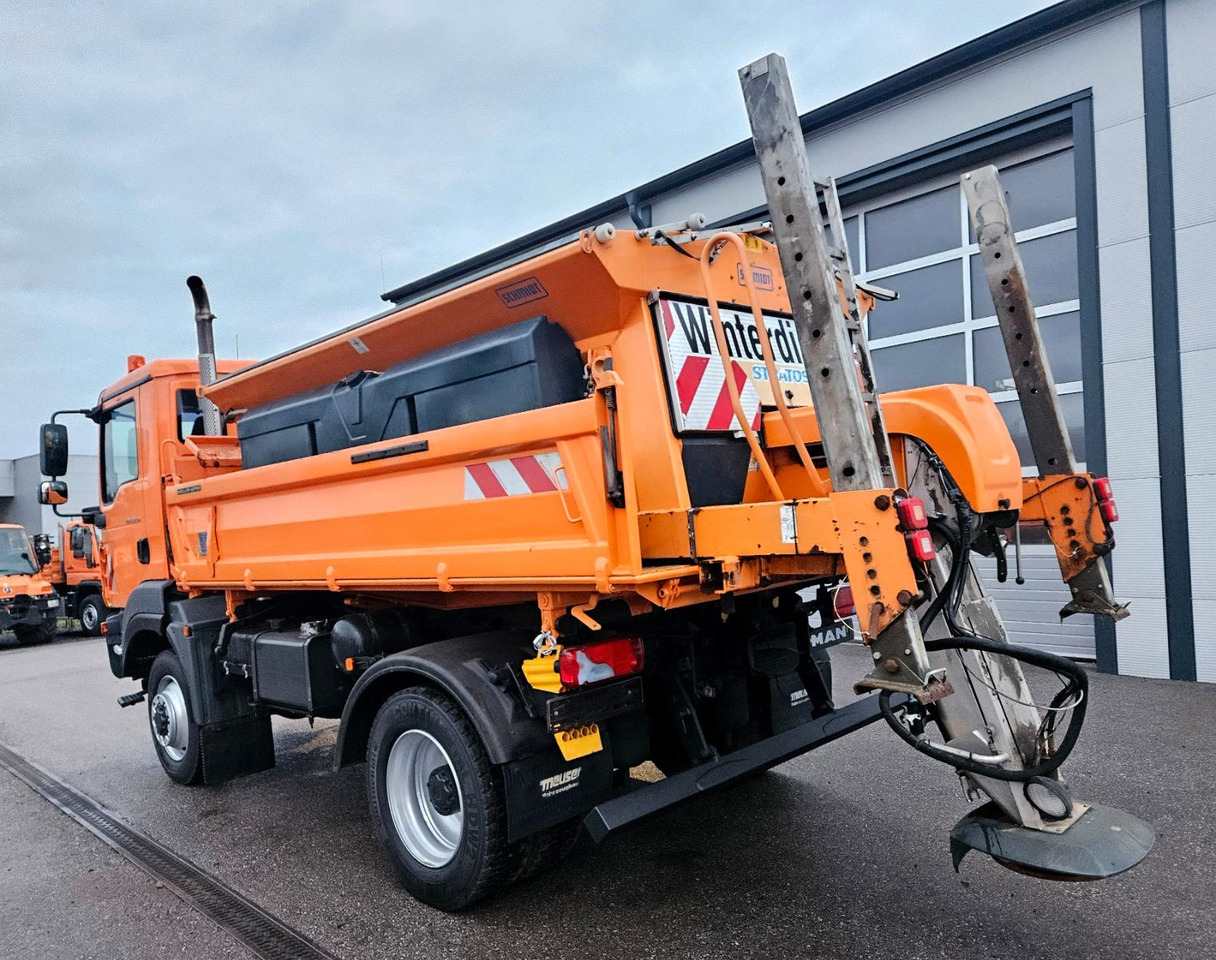 MAN TGM 13.250 4x4 Euro5 Winterdienst - Camion benne: photos 5 MAN TGM 13.250 4x4 Euro5 Winterdienst - Camion benne: photos 5