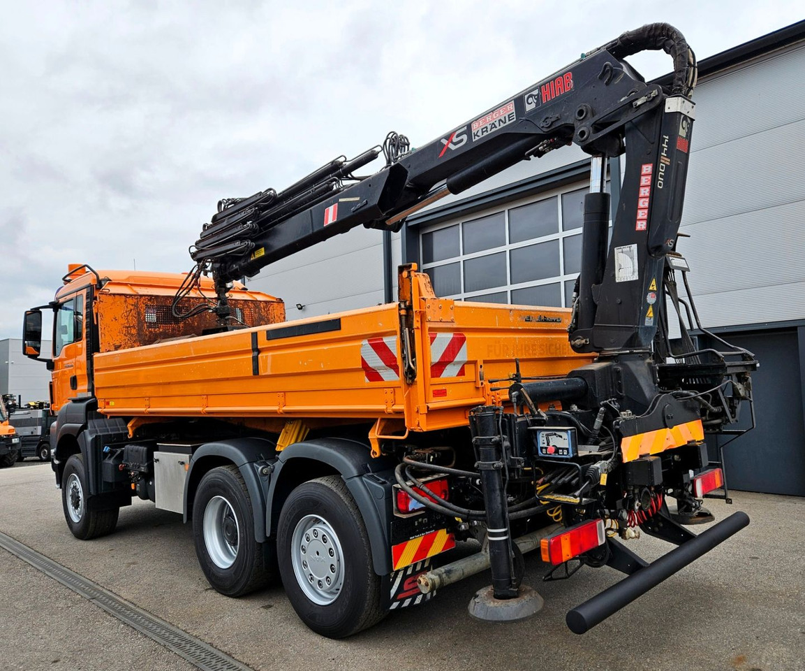 Camion benne, Camion grue MAN TGS 28.360 6x4-4 HIAB 144E-4 Kran Euro5: photos 12