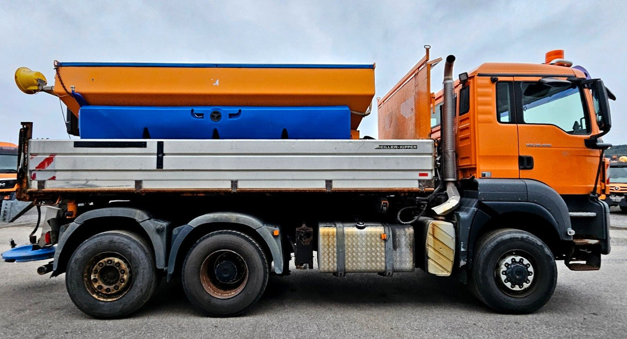 MAN TGS 28.400 6x4-4 BL Winterdienst Schmidt Euro5 - Camion benne: photos 2 MAN TGS 28.400 6x4-4 BL Winterdienst Schmidt Euro5 - Camion benne: photos 2