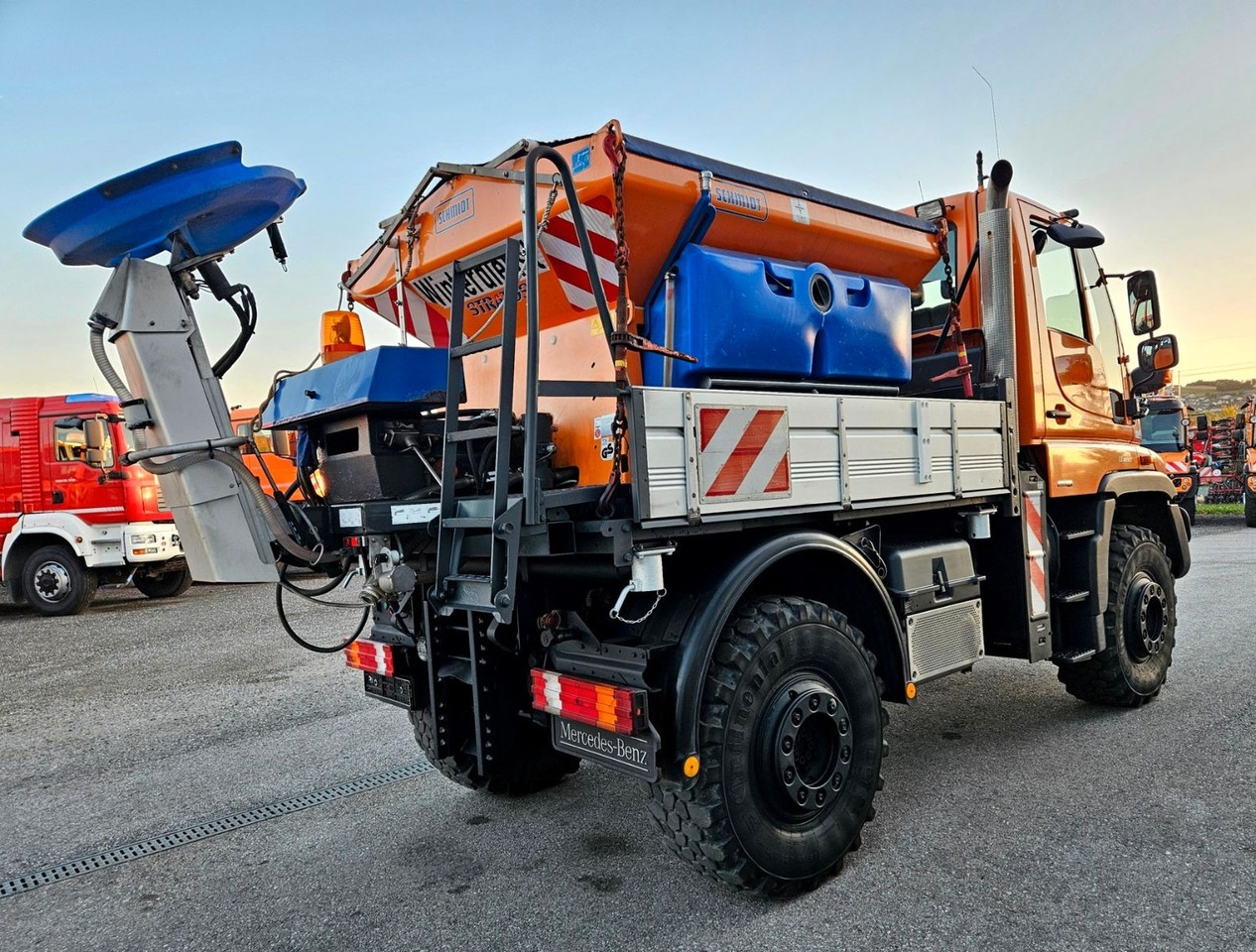 Unimog U400 6 Zylinder EAS 5960h - Camion benne: photos 5 Unimog U400 6 Zylinder EAS 5960h - Camion benne: photos 5