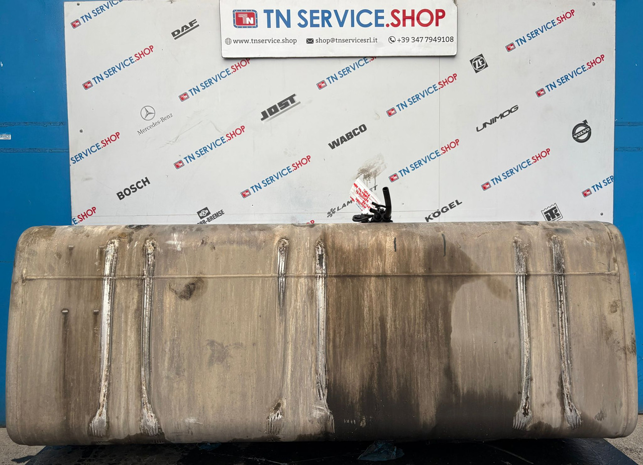 Serbatoio carburante Iveco - Réservoir de carburant pour Camion: photos 4 Serbatoio carburante Iveco - Réservoir de carburant pour Camion: photos 4