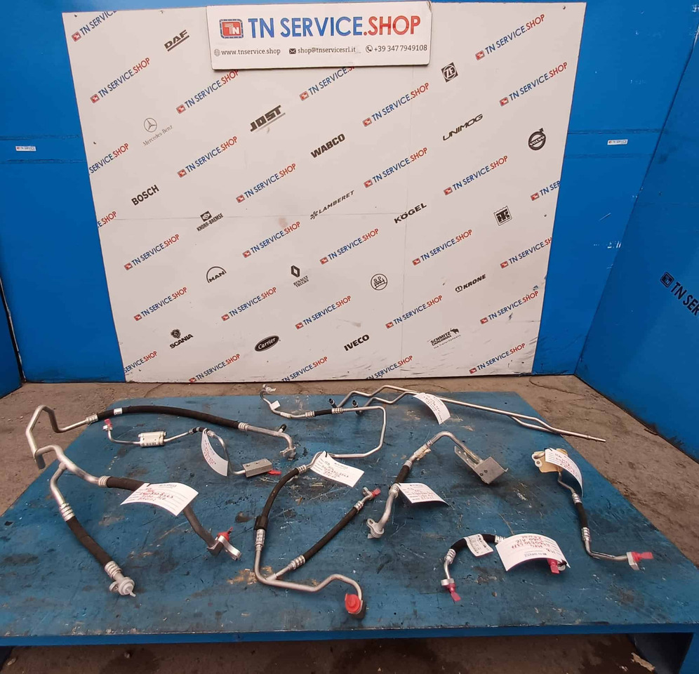 Tubazione A/C Mercedes-Benz - Pièce de climatisation pour Camion: photos 2 Tubazione A/C Mercedes-Benz - Pièce de climatisation pour Camion: photos 2