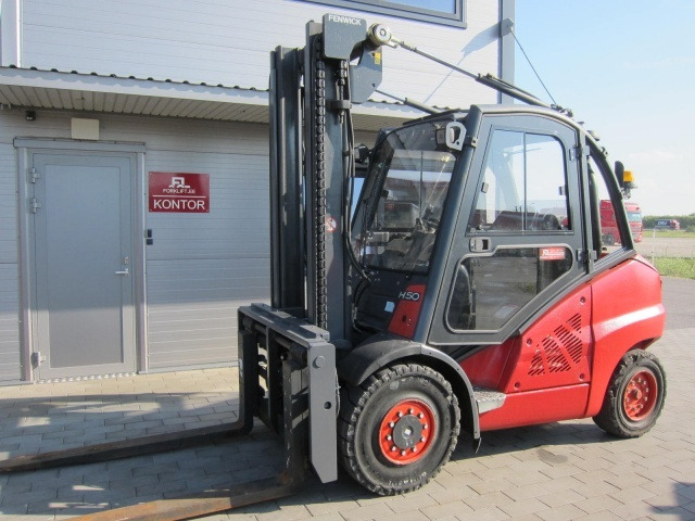 LINDE H50T – 394 - Chariot élévateur à gaz: photos 2 LINDE H50T – 394 - Chariot élévateur à gaz: photos 2