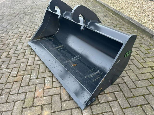 VemaTec CW30 Slotenbak 1800mm - Godet pour pelle pour Engins de chantier: photos 2 VemaTec CW30 Slotenbak 1800mm - Godet pour pelle pour Engins de chantier: photos 2