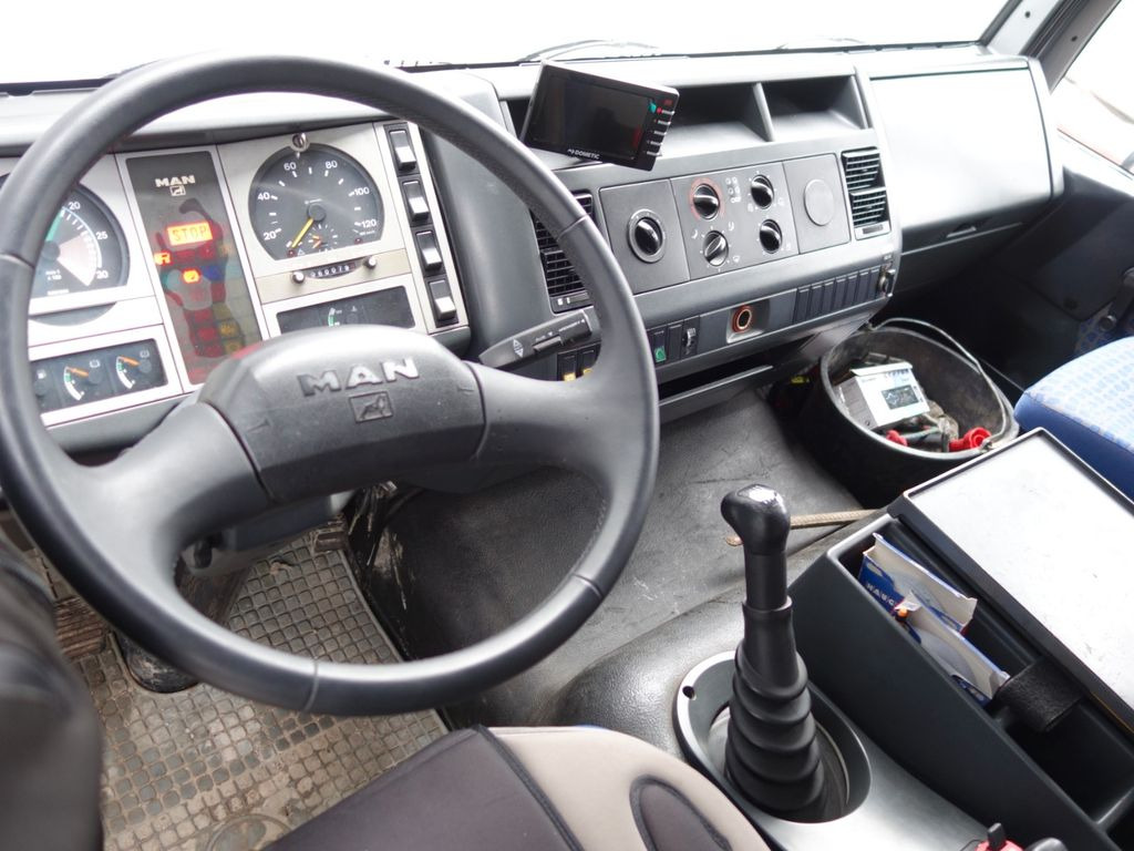 Camion ampliroll, Camion grue MAN 18.220 4x4   Neue Aufbau 2023  TOP !: photos 18