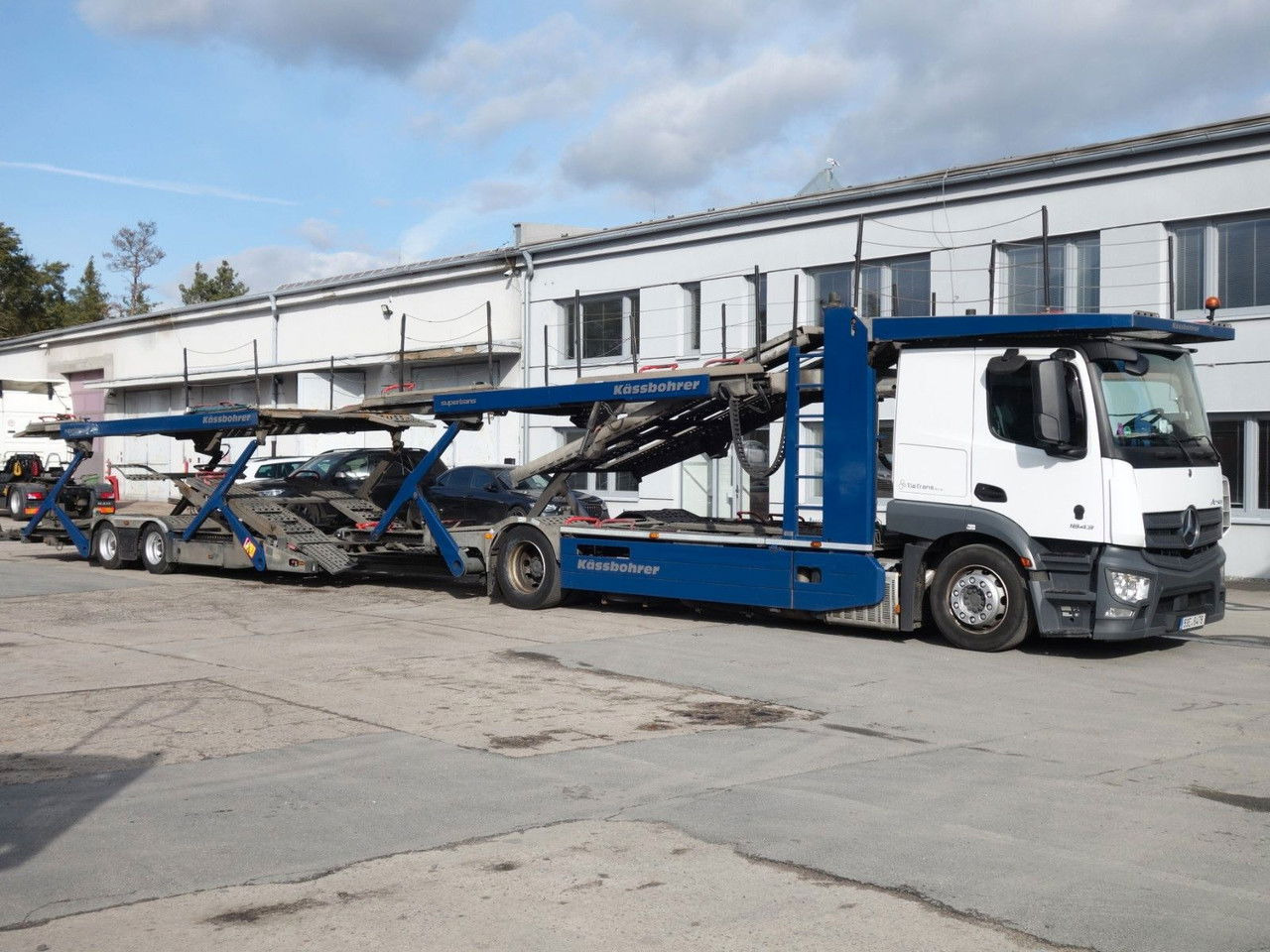 Mercedes-Benz Actros 1843 mit Kässbohrer Supertrans/Supertrans - Camion porte-voitures: photos 2 Mercedes-Benz Actros 1843 mit Kässbohrer Supertrans/Supertrans - Camion porte-voitures: photos 2