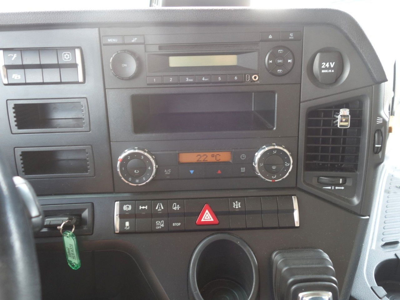 Tracteur routier Mercedes-Benz Actros 1846 LS Standard Big Space: photos 19