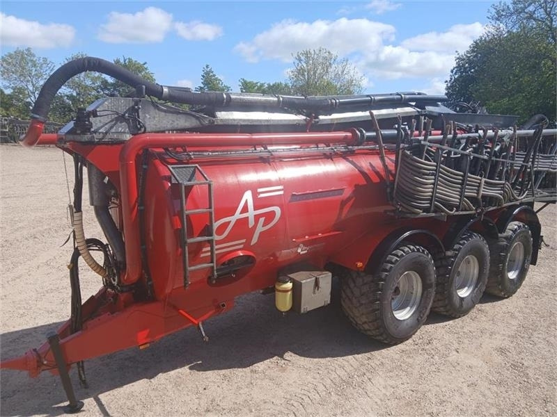 AP GV 25 m. 24 meter AP slangebom - Tonne à lisier: photos 1 AP GV 25 m. 24 meter AP slangebom - Tonne à lisier: photos 1