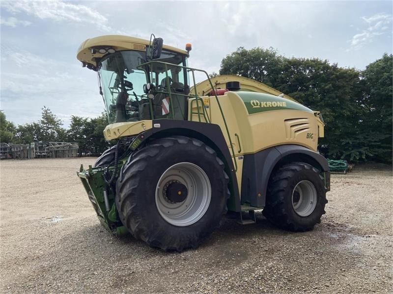 Krone Big X 630 m. Easyflow S380 & Easycollect 900 - Ensileuse: photos 1 Krone Big X 630 m. Easyflow S380 & Easycollect 900 - Ensileuse: photos 1