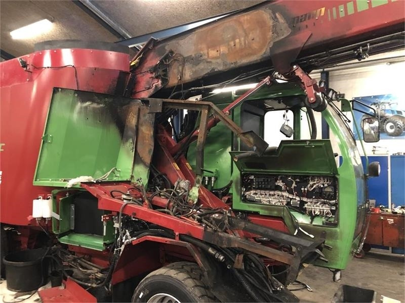 Strautmann Verti-Mix SF1702 Selvkørende blander - Mélangeuse: photos 4 Strautmann Verti-Mix SF1702 Selvkørende blander - Mélangeuse: photos 4