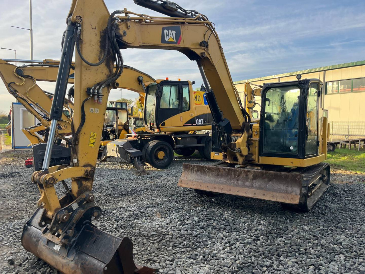 CAT 308-07CR - Pelle sur chenille: photos 1 CAT 308-07CR - Pelle sur chenille: photos 1