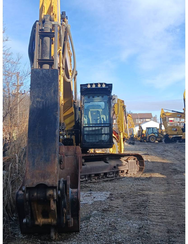 CAT 320FL - Pelle sur chenille: photos 2 CAT 320FL - Pelle sur chenille: photos 2