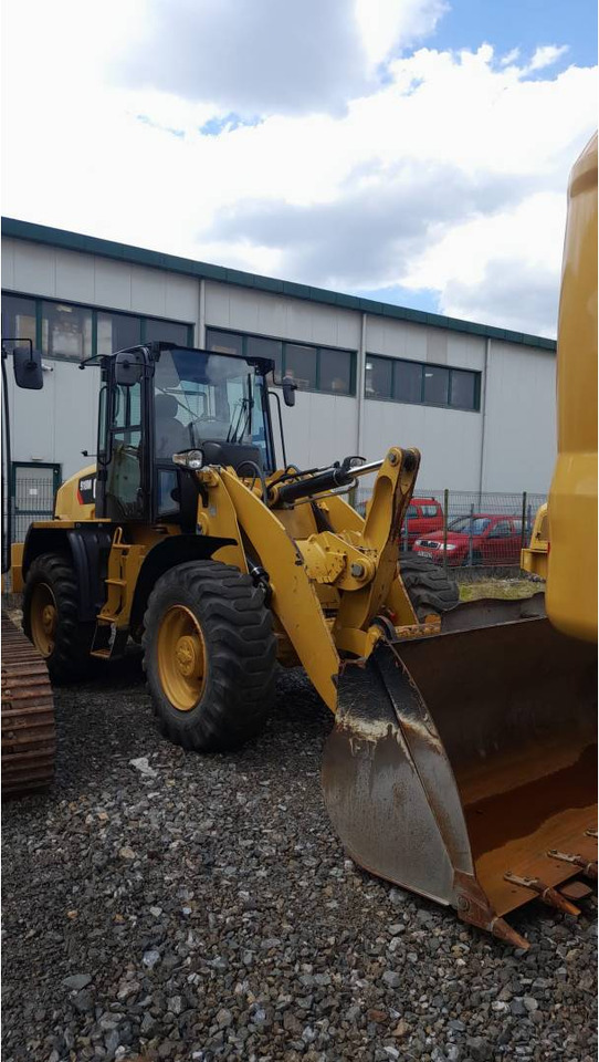 CAT 918M - Chargeuse sur pneus: photos 2 CAT 918M - Chargeuse sur pneus: photos 2