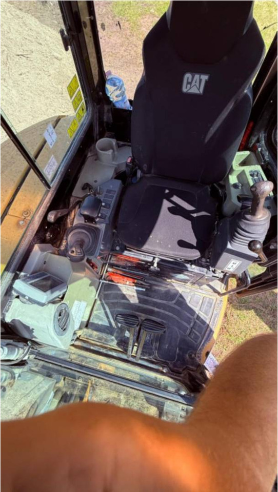 CAT 303.5ECR - Pelle sur chenille: photos 4 CAT 303.5ECR - Pelle sur chenille: photos 4