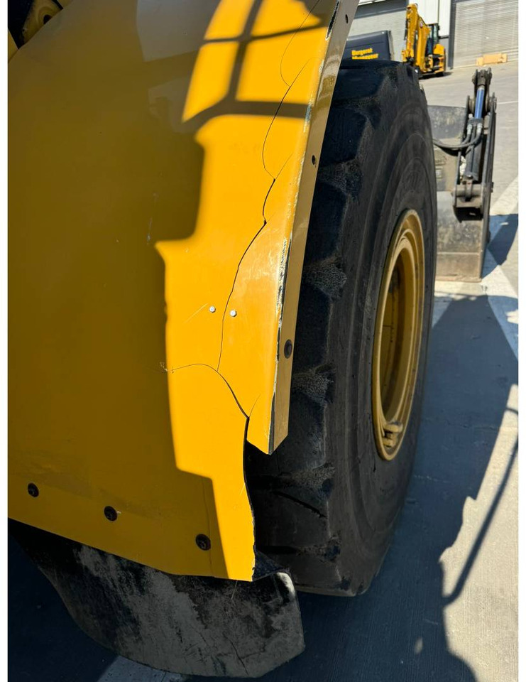 Chargeuse sur pneus CAT 962M: photos 13