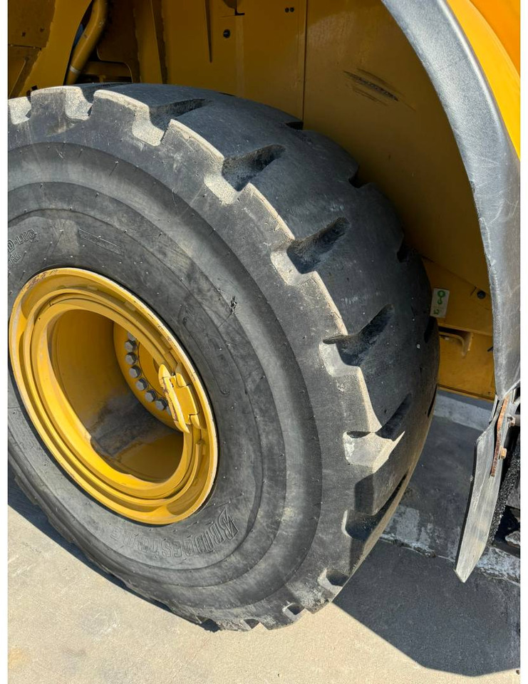 Chargeuse sur pneus CAT 962M: photos 17