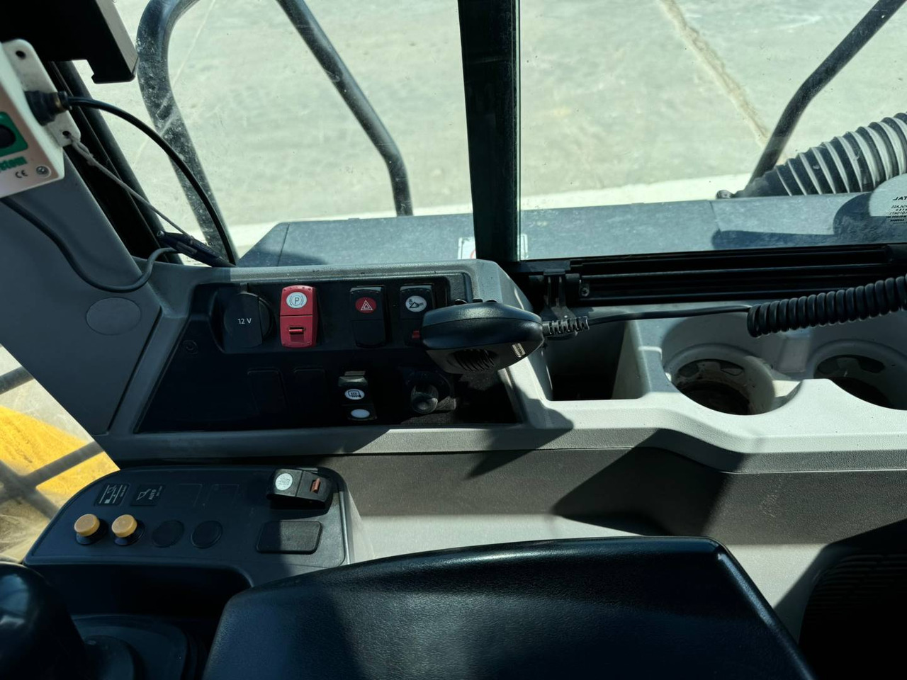 Chargeuse sur pneus CAT 962M: photos 32