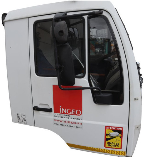 MAN F20L51 L2000 81.60000-7690 - Cabine et intérieur pour Camion: photos 3 MAN F20L51 L2000 81.60000-7690 - Cabine et intérieur pour Camion: photos 3