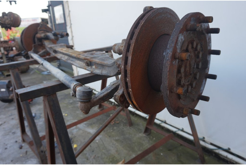 MAN V9-82L-23 - Essieu avant pour Camion: photos 2 MAN V9-82L-23 - Essieu avant pour Camion: photos 2