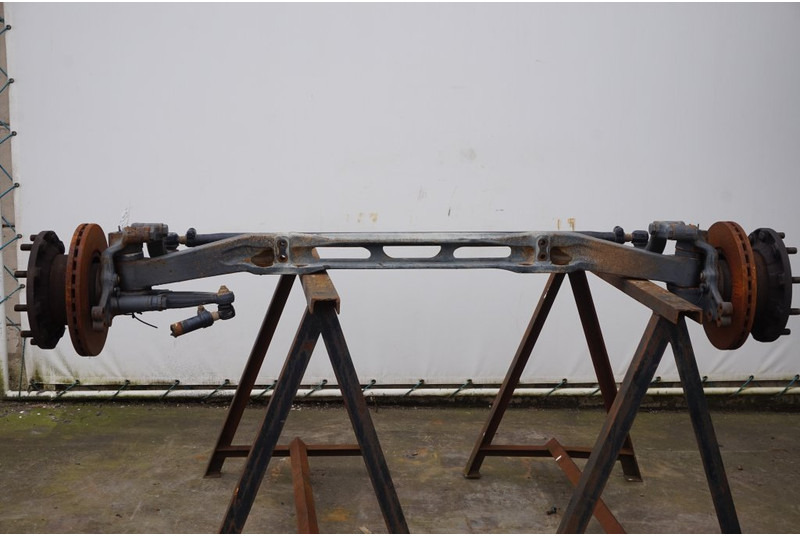 Mercedes-Benz F-8/22.5 RECHT - Essieu avant pour Camion: photos 1 Mercedes-Benz F-8/22.5 RECHT - Essieu avant pour Camion: photos 1