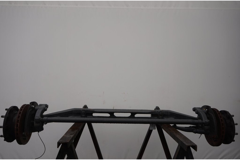 Mercedes-Benz F-8/C22.5 - Essieu avant pour Camion: photos 1 Mercedes-Benz F-8/C22.5 - Essieu avant pour Camion: photos 1